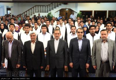 مراسم تقدیر از دانشجویان نمونه کشوری، نهار ریاست جمهوری 1393 - 